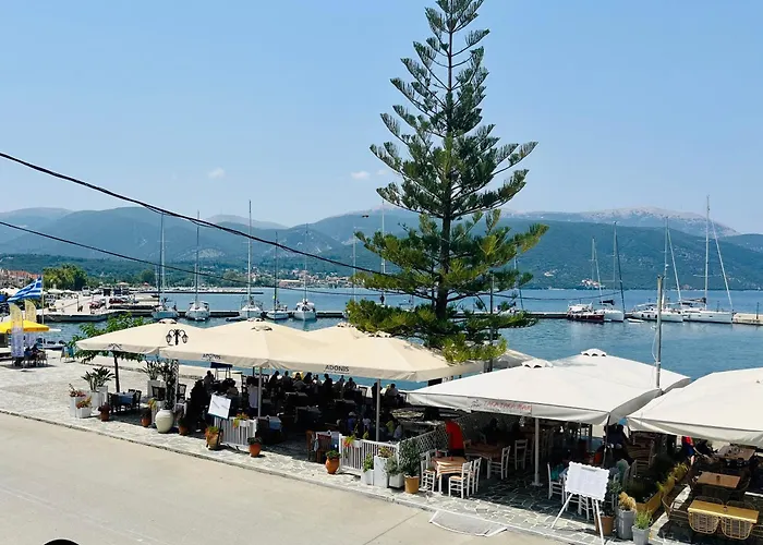 Theseus Seafront House