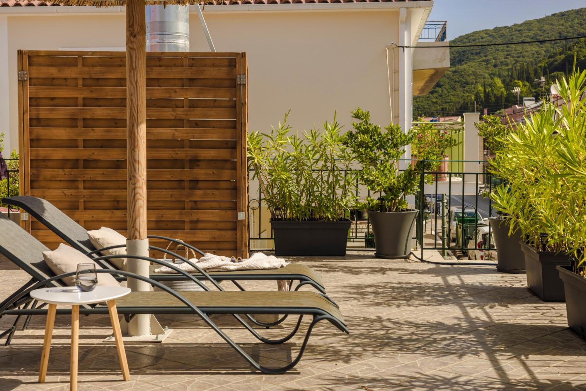 Theseus Seafront House