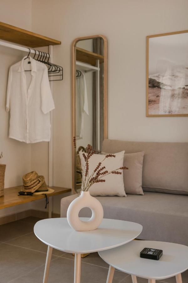 Theseus Seafront House *